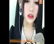 Hot girl uplive giao lưu với fan from www sexygirl com