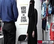 Hot muslim girl fucked hard for shoplifting from burka para sex