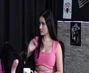 Safada tira a roupa, mostrando seus peitos e a buceta depois de fazer um boquete e dizer que gosta de transar de 4 - Karen Gon&ccedil;alves (SHEER/RED) from 4 ropa sex