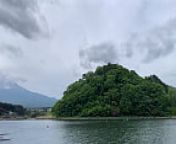 ミニスカートを履いて山梨県河口湖でボート体験 from doreamon shuzuka photo0d0d icecreme laking photo