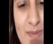 Fille indienne se masturbe devant la camera from maatvactary indian girl masturbating on webcam