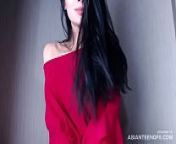 Stunning Asian girl masturbates on webcam from girl solo asian