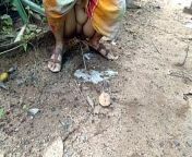 desi aunt nature pissing must watch from desi bhabi pissing 2