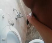FIRST TIME HOLDING HIS DICK WHILE HE PEEING from brothe r help her sister boob massage for sh and sister mp4