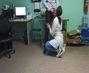 Nurse helps donor sperm from nurse check with sperm
