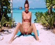 Hot Pussy Play On The Beach from luxury girl masturbation onlyfans video leaked 1