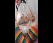 Super sexy payasita aplastando un globo con su culo gigante🌈🤣 Especial Reyna cumpleaños from honisk