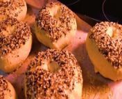 Jerk off while loving my Homemade warm bagels from baghl